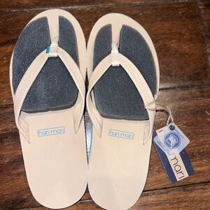 NWT- Hari Mari flip flops - women’s size 10